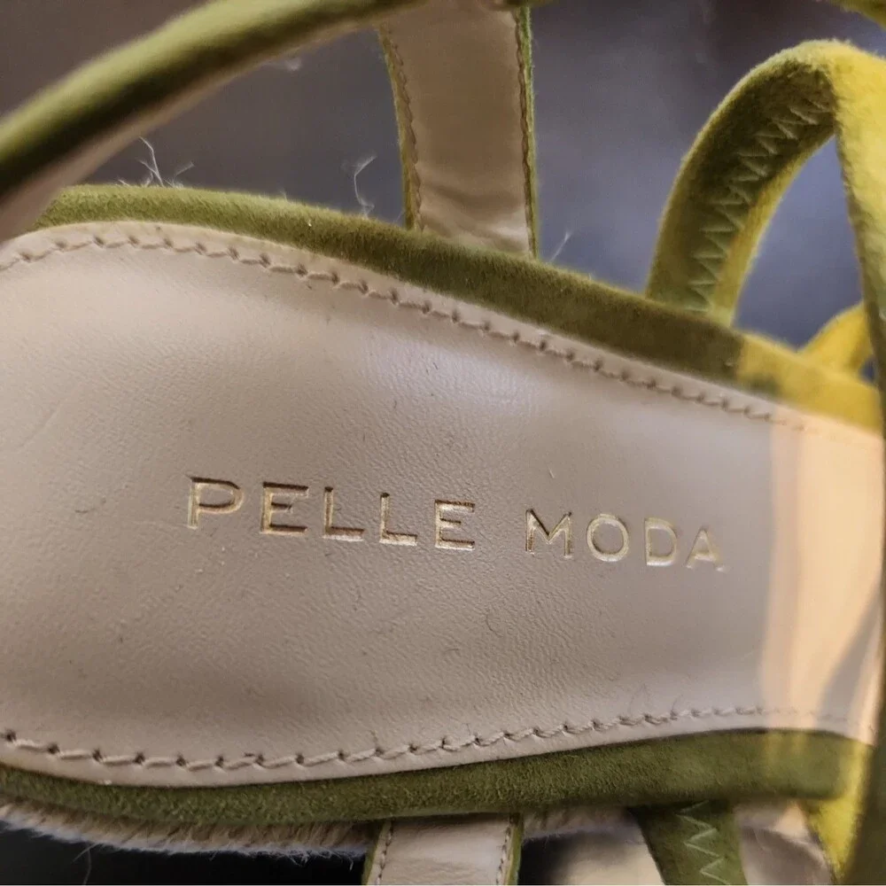 PELLE MODA kortez wedge Sandals in olive Womens Sz5